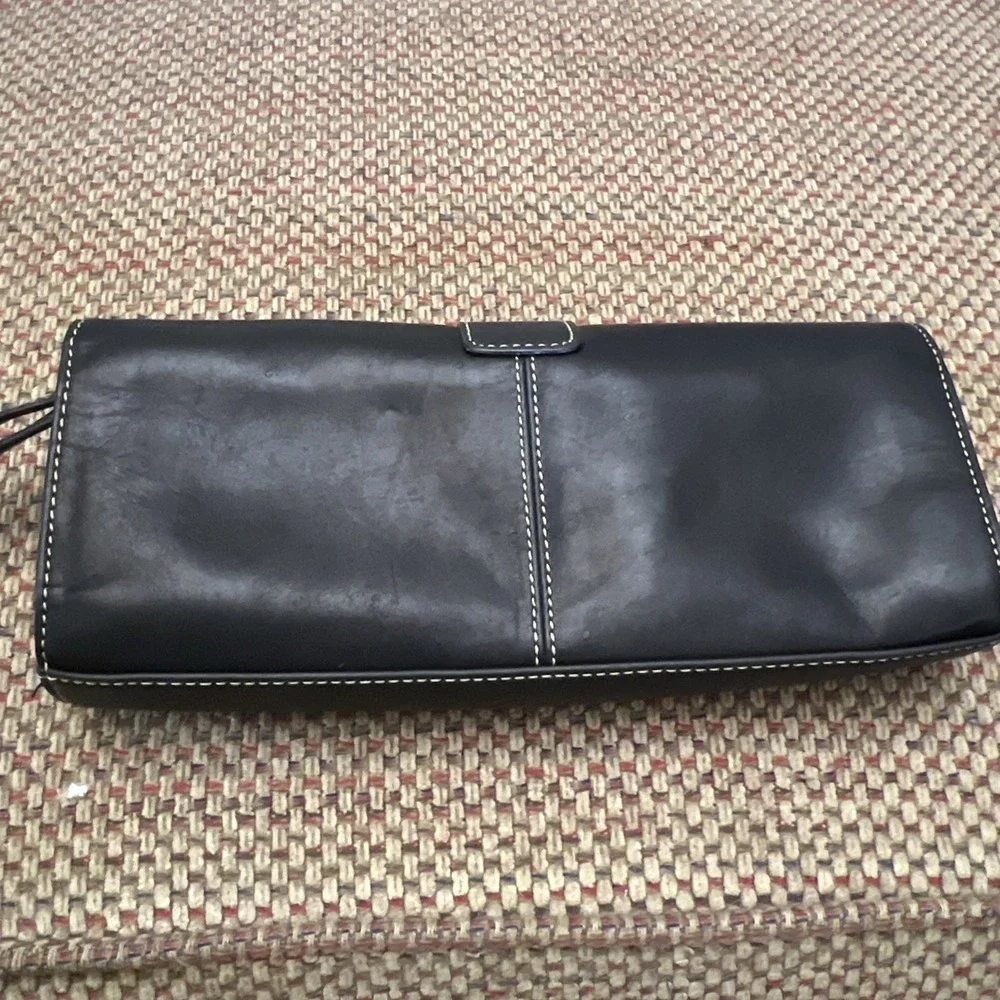 Apostrophe Genuine Leather Buckle Clutch Purse Wristlet black
